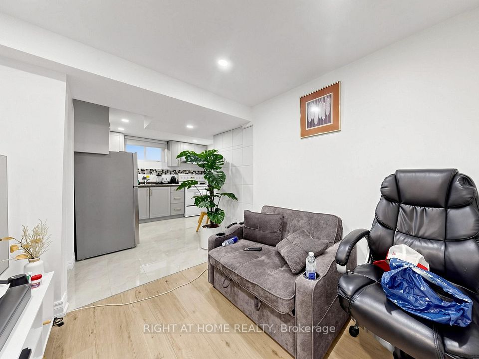 148 Meadowvale Road, Toronto, ON M1C 1S1 21