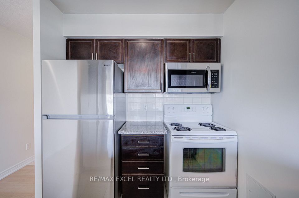 70 Town Centre Court 3207, Toronto, ON M1P 0B2 13