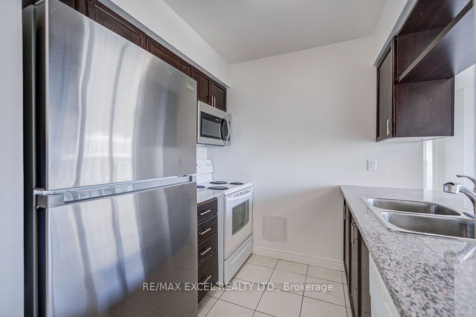 70 Town Centre Court 3207, Toronto, ON M1P 0B2 9