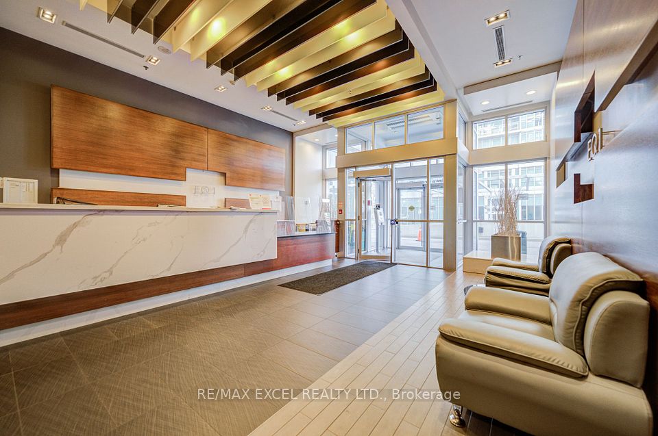 70 Town Centre Court 3207, Toronto, ON M1P 0B2 3