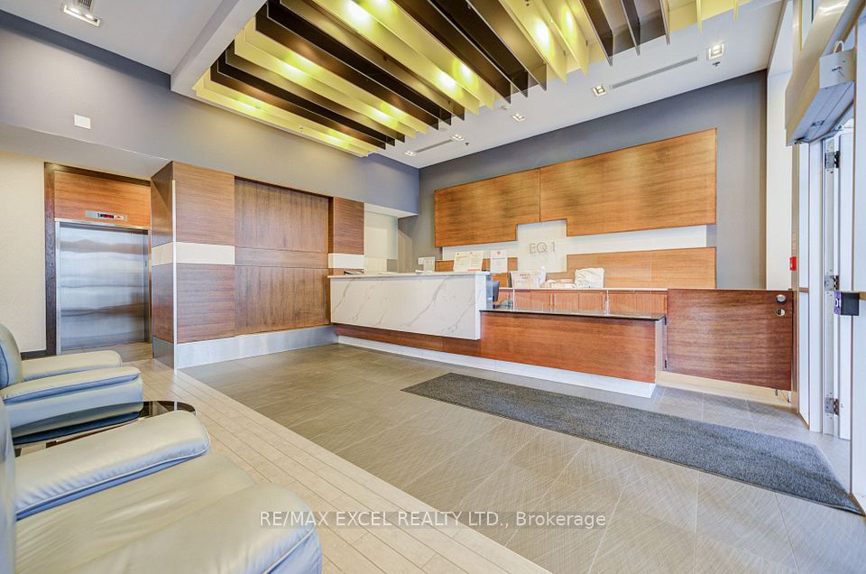 70 Town Centre Court 3207, Toronto, ON M1P 0B2 2