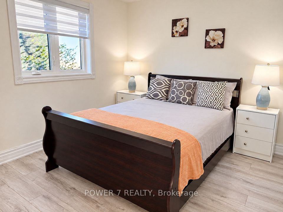 3 Brantwood Drive, Toronto, ON M1H 2G5 17
