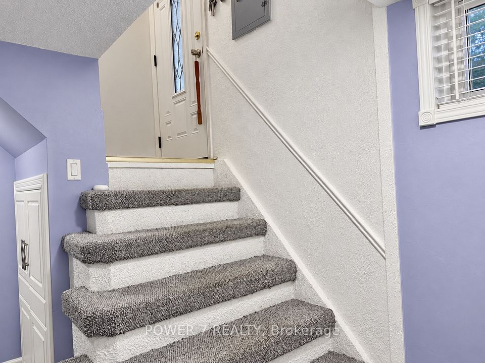 3 Brantwood Drive, Toronto, ON M1H 2G5 21