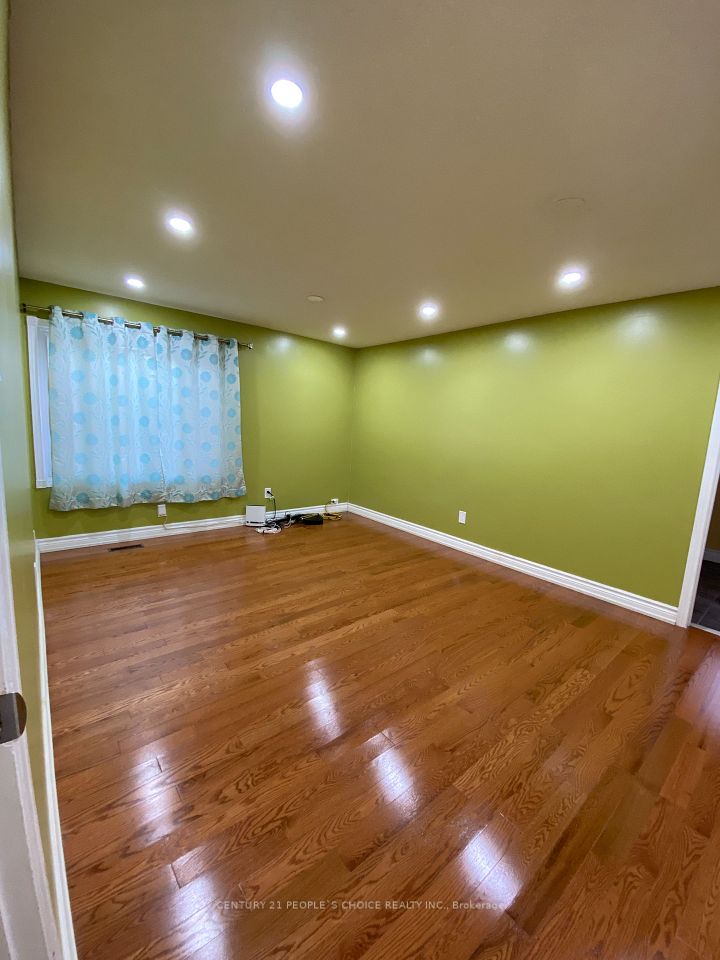 128 Greenwich Square Unit1, Toronto, ON M1J 3L3 16