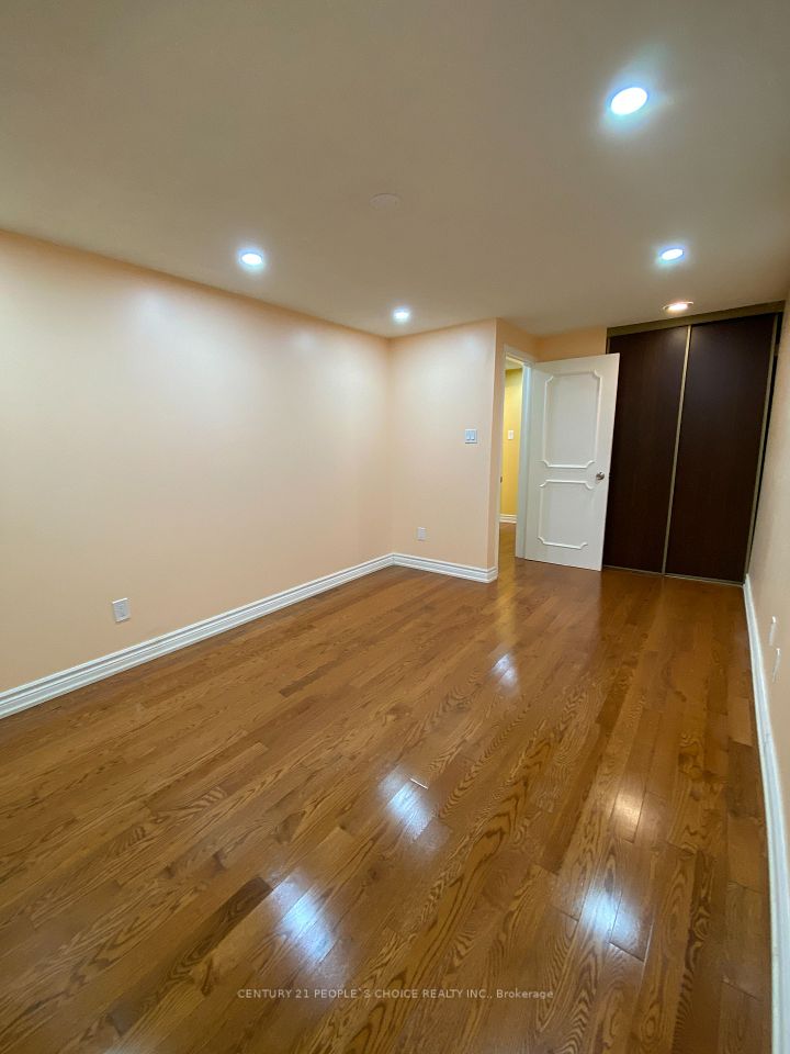 128 Greenwich Square Unit1, Toronto, ON M1J 3L3 23