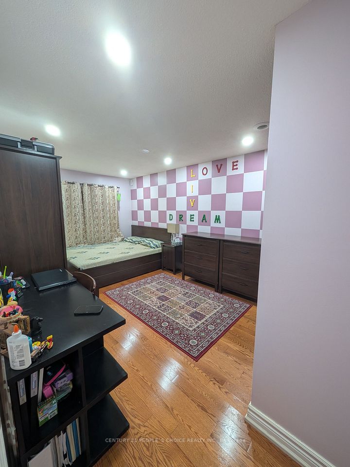 128 Greenwich Square Unit1, Toronto, ON M1J 3L3 20