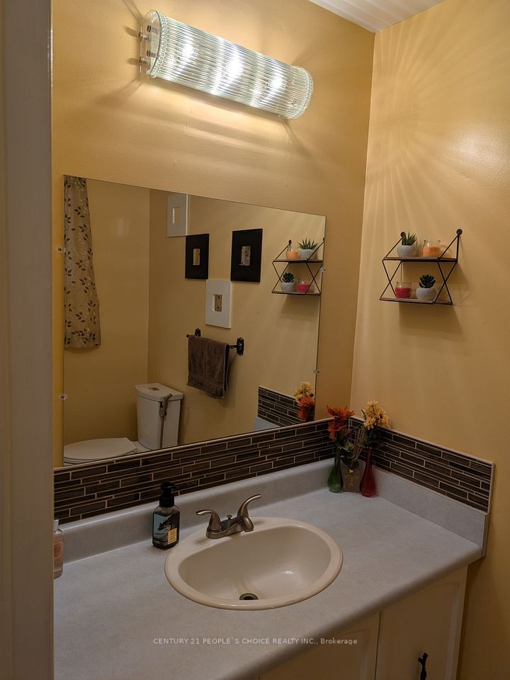 128 Greenwich Square Unit1, Toronto, ON M1J 3L3 16