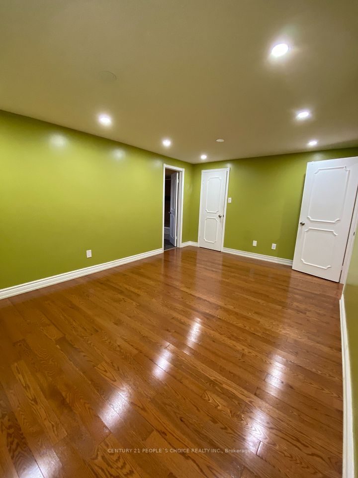 128 Greenwich Square Unit1, Toronto, ON M1J 3L3 17