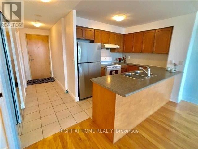50 Brian Harrison Way 2410, Toronto, ON M1P 5J4 2