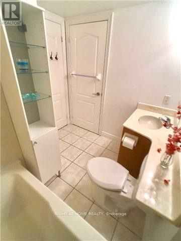 50 Brian Harrison Way 2410, Toronto, ON M1P 5J4 6