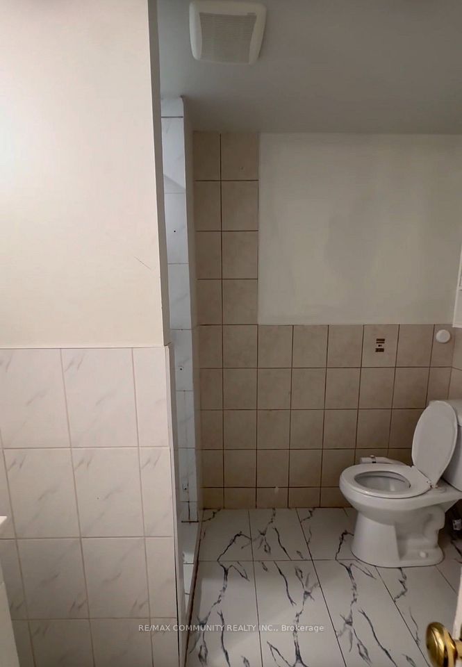 77 Wandering Trail Bsmt, Toronto, ON M1X 1K1 9