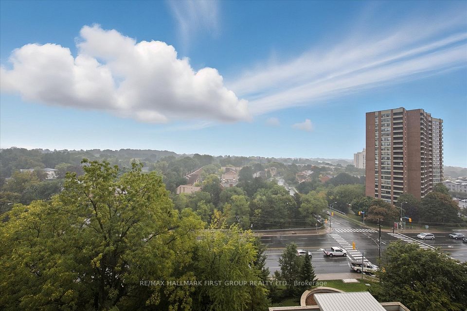 238 Bonis Avenue 1015, Toronto, ON M1T 3W7 17