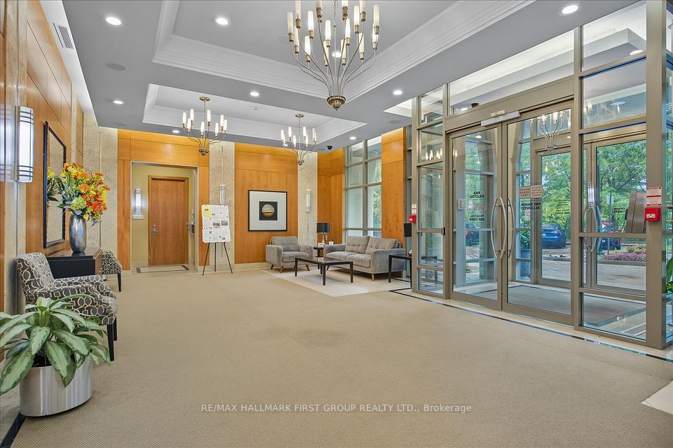 238 Bonis Avenue 1015, Toronto, ON M1T 3W7 3