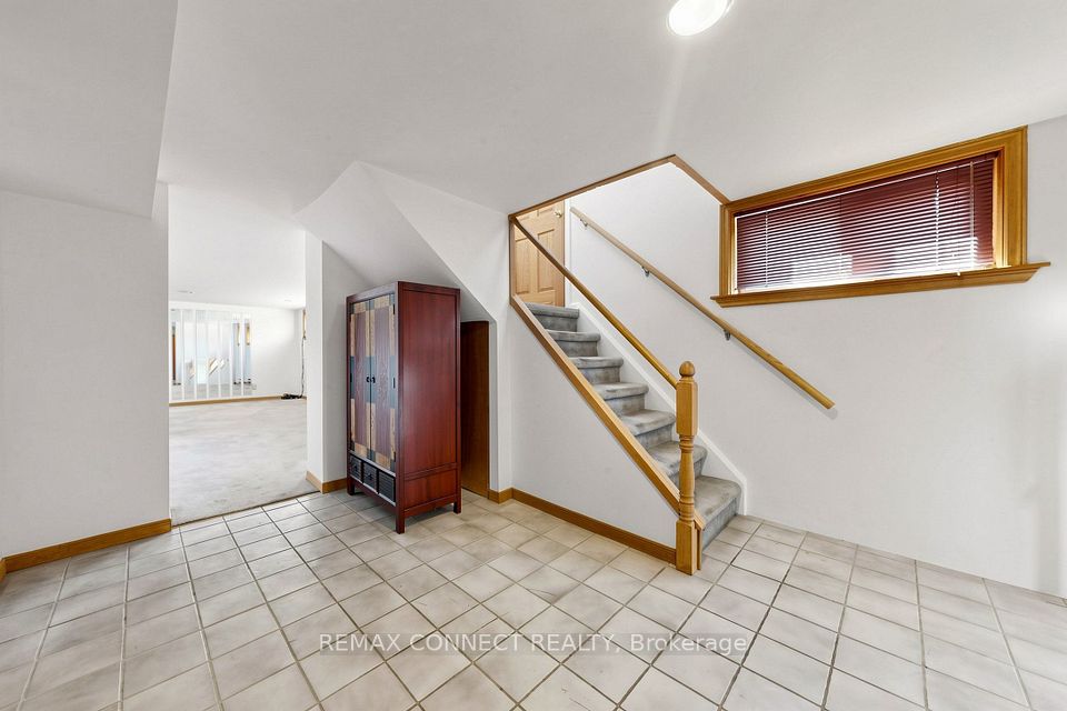 15 Grassington Crescent, Toronto, ON M1G 1X4 19