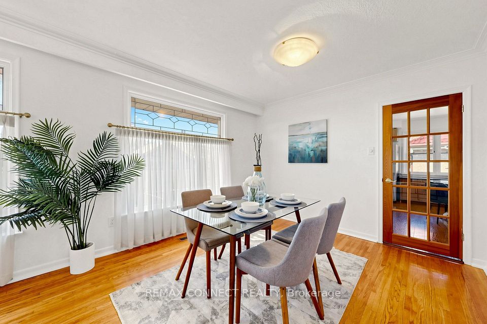 15 Grassington Crescent, Toronto, ON M1G 1X4 6
