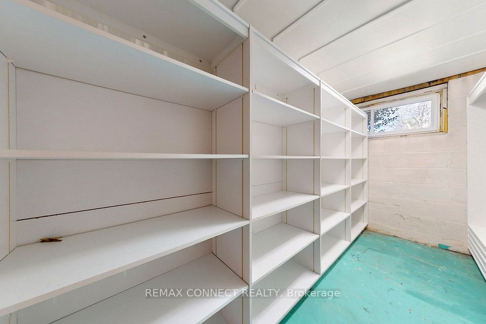 15 Grassington Crescent, Toronto, ON M1G 1X4 23