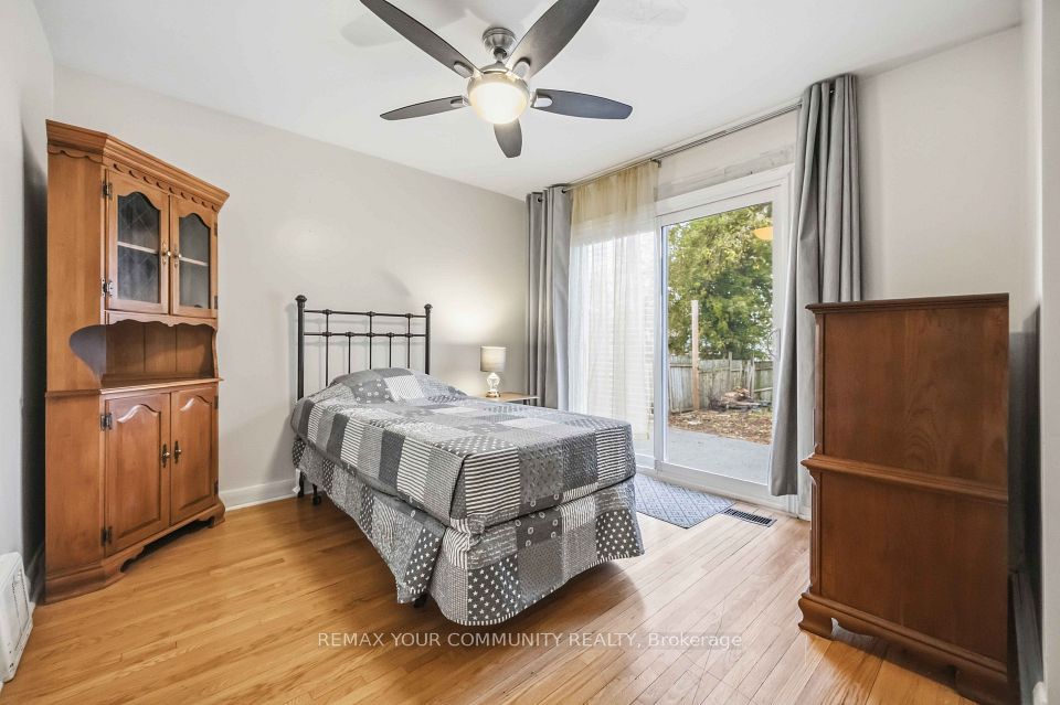 4 Waltonice Road, Toronto, ON M1M 3G5 15