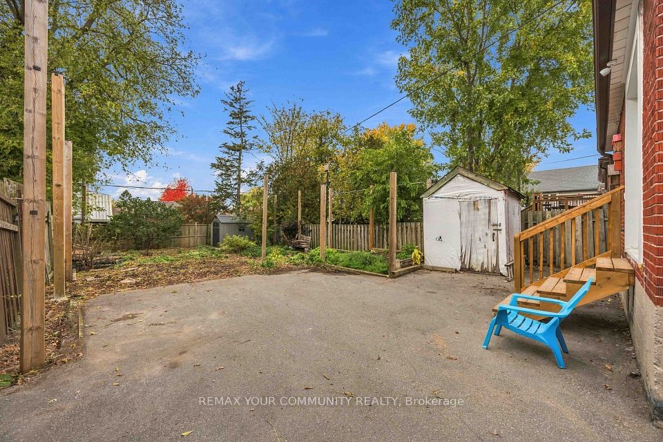 4 Waltonice Road, Toronto, ON M1M 3G5 20