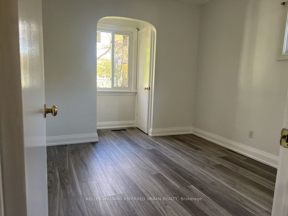 32 Janet Boulevard Main Floor, Toronto, ON M1R 1H6 12