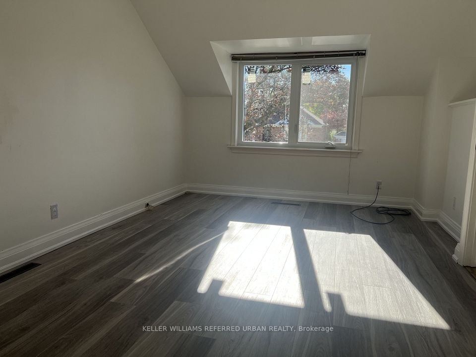 32 Janet Boulevard Main Floor, Toronto, ON M1R 1H6 8