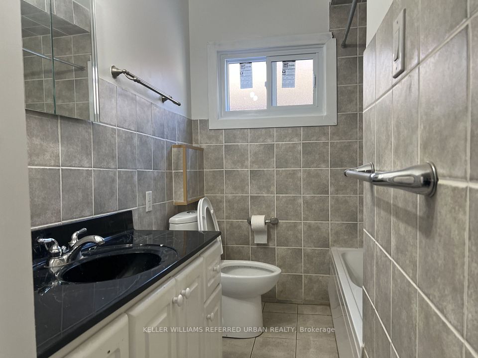 32 Janet Boulevard Main Floor, Toronto, ON M1R 1H6 10
