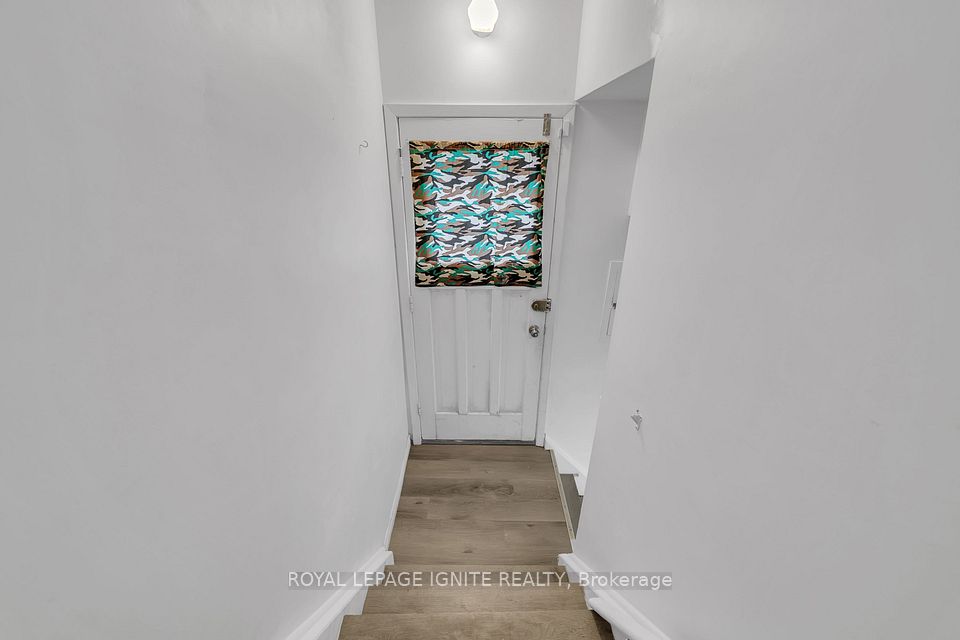 117 Cabot Street Bsmt, Oshawa, ON L1J 5R8 4