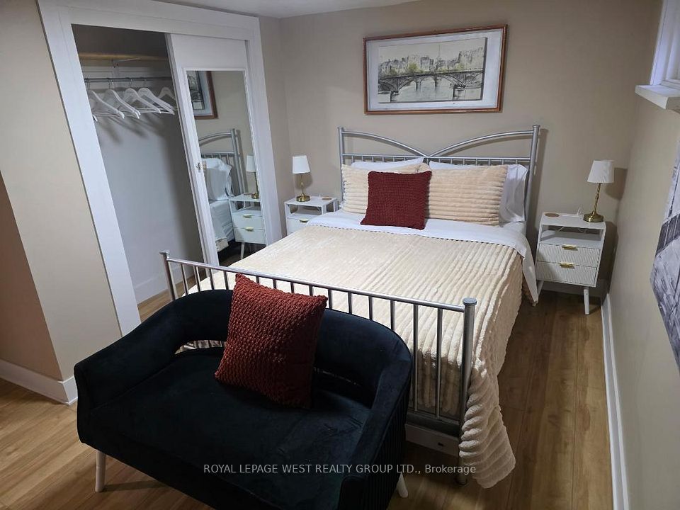 19 Barnes Crescent LOWER LEVEL, Toronto, ON M1G 1Z8 6