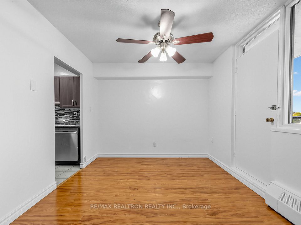 180 Markham Road 501, Toronto, ON M1M 2Z9 11