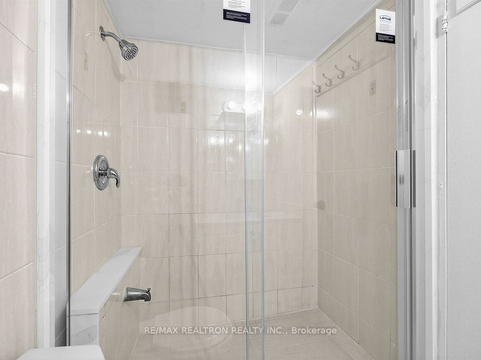 180 Markham Road 501, Toronto, ON M1M 2Z9 24