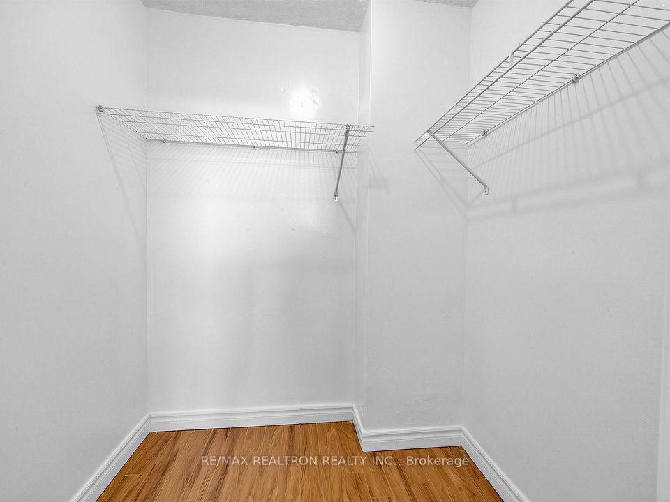 180 Markham Road 501, Toronto, ON M1M 2Z9 20