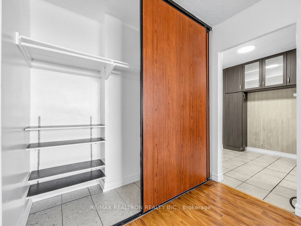 180 Markham Road 501, Toronto, ON M1M 2Z9 18