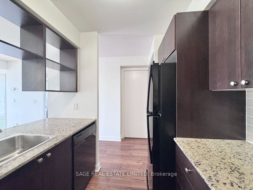 181 Village Green Square 2415, Toronto, ON M1S 0K6 13