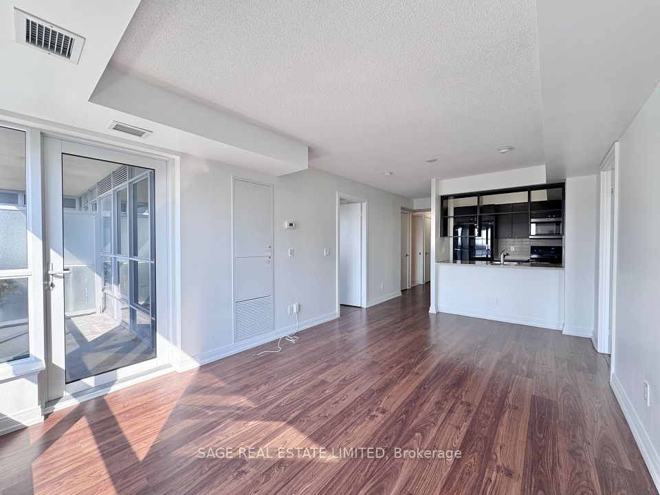 Condo Apartment at 181 Village Green Square 2415, Toronto, ON M1S 0K6