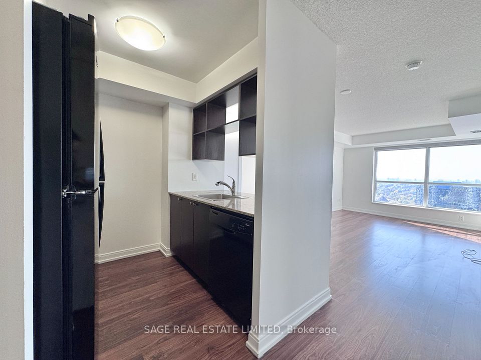 181 Village Green Square 2415, Toronto, ON M1S 0K6 10