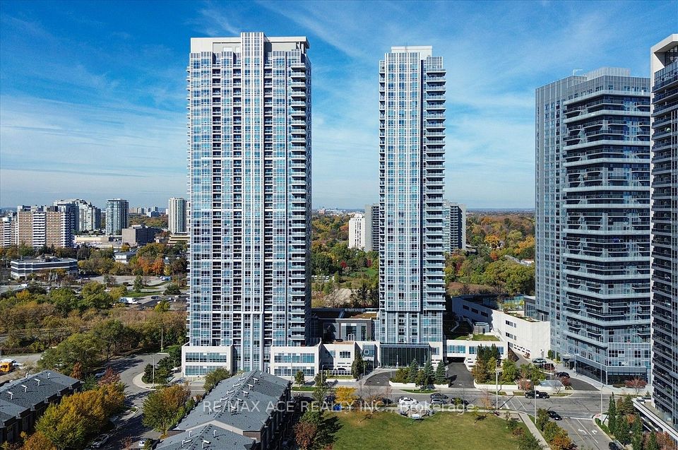 255 Village Green Square 409, Toronto, ON M1S 0L7 3