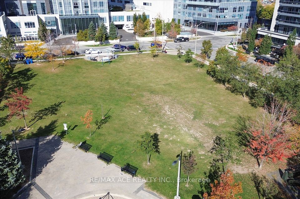 255 Village Green Square 409, Toronto, ON M1S 0L7 21