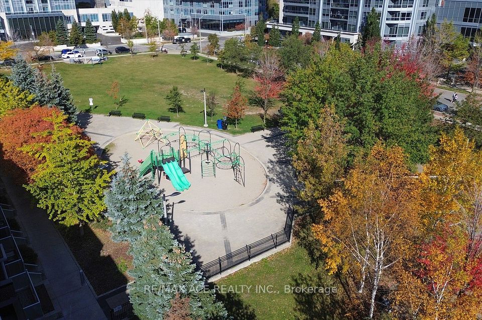 255 Village Green Square 409, Toronto, ON M1S 0L7 20