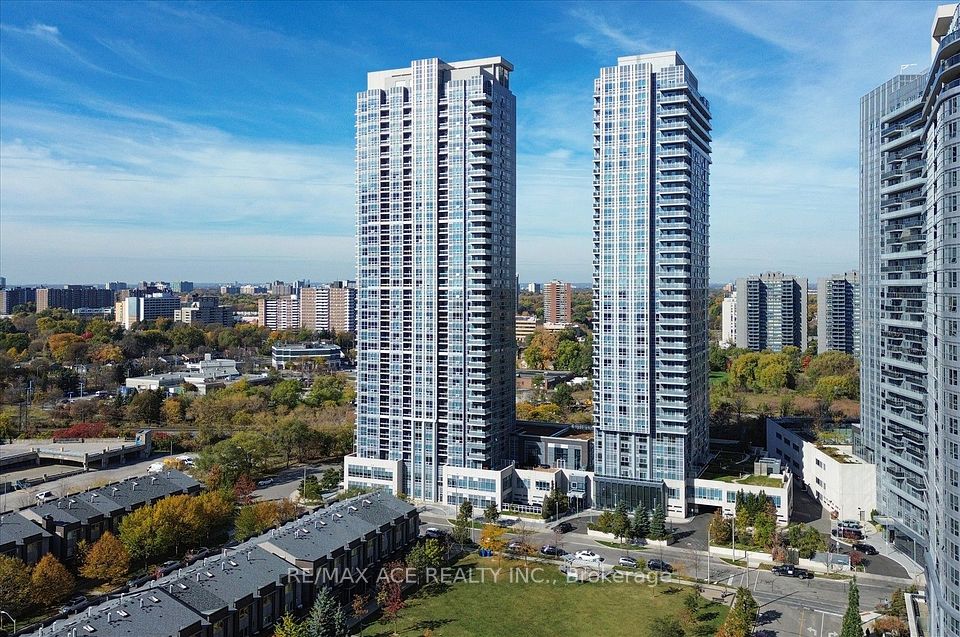 255 Village Green Square 409, Toronto, ON M1S 0L7 2
