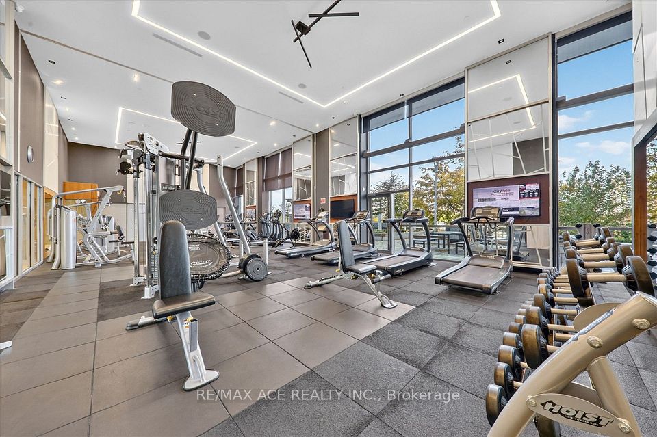 255 Village Green Square 409, Toronto, ON M1S 0L7 19