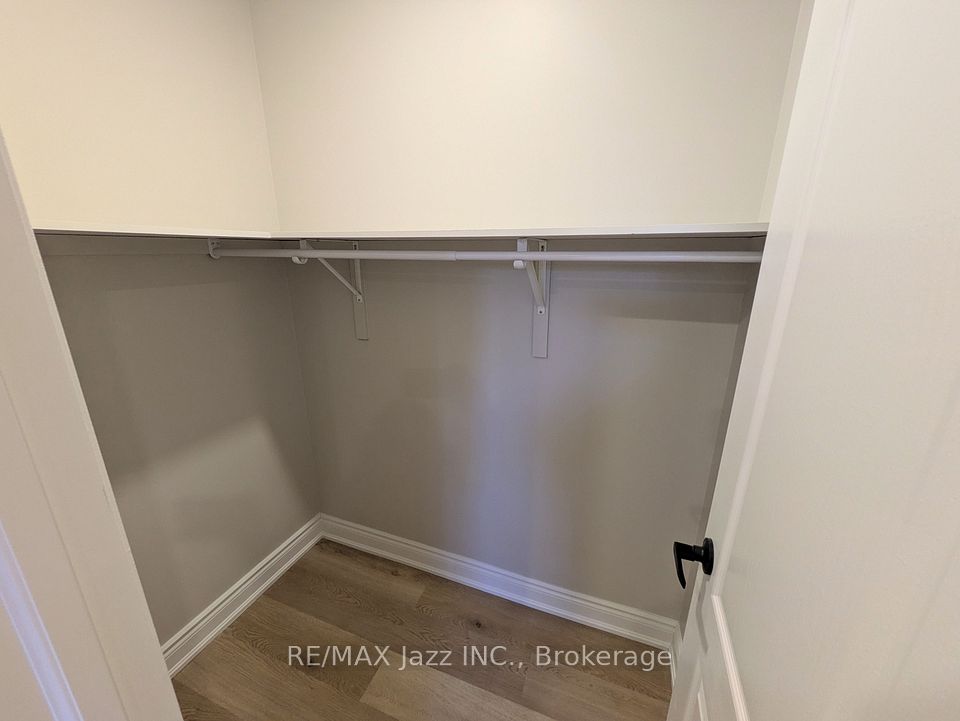 311 Dwight Avenue 2, Oshawa, ON L1J 1K8 22