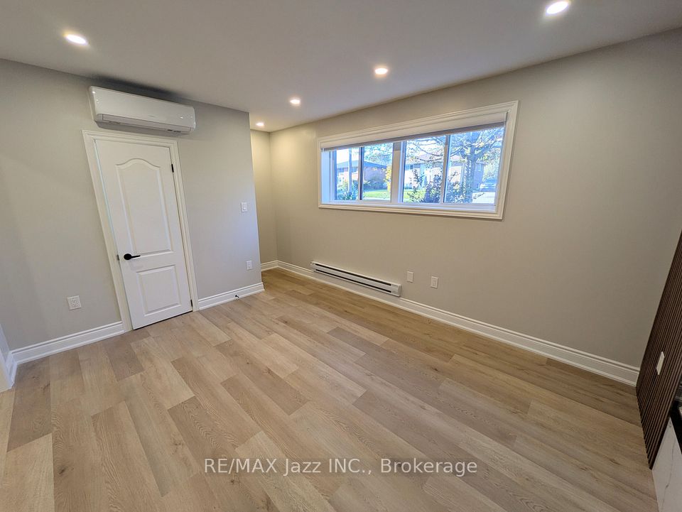 311 Dwight Avenue 2, Oshawa, ON L1J 1K8 10