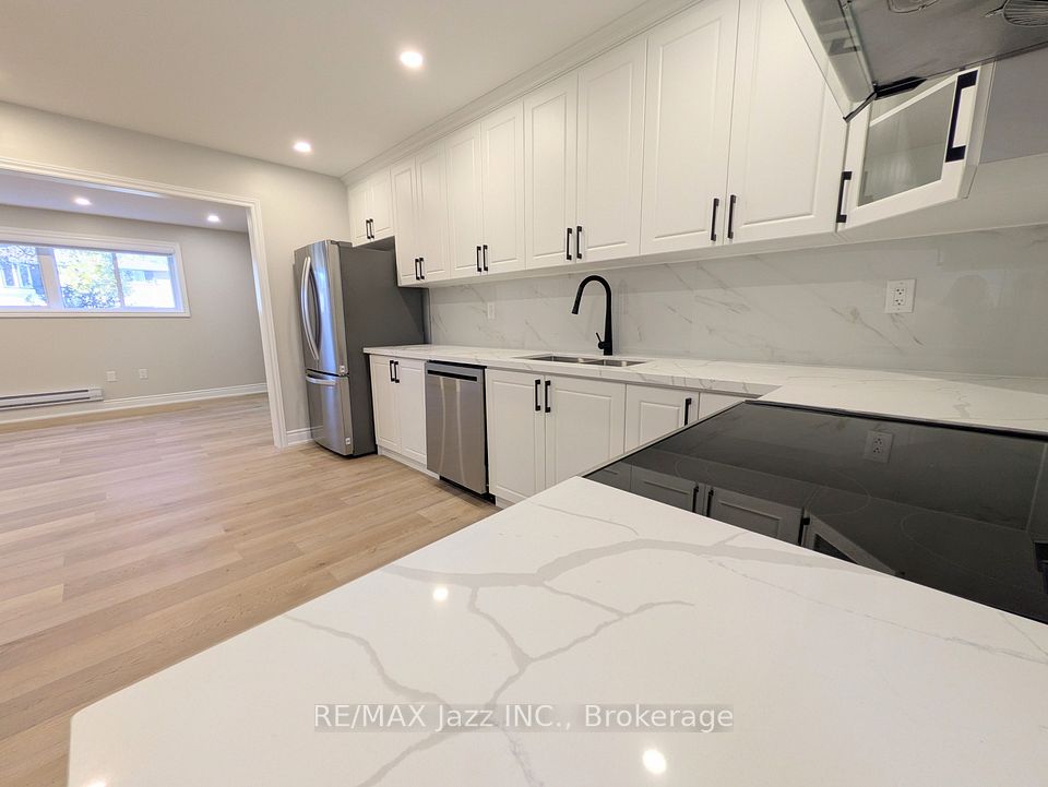 311 Dwight Avenue 2, Oshawa, ON L1J 1K8 16