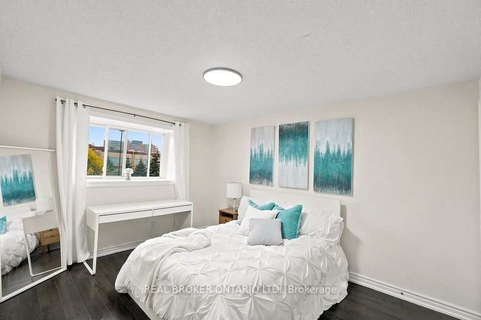 27 Collinsgrove Road, Toronto, ON M1E 3S3 10