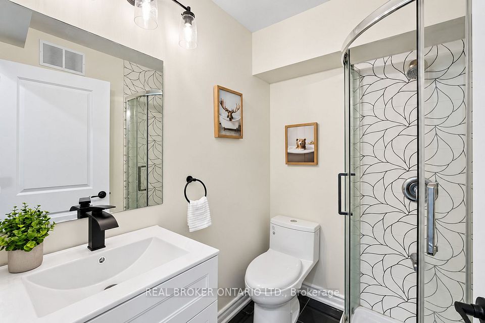 27 Collinsgrove Road, Toronto, ON M1E 3S3 23