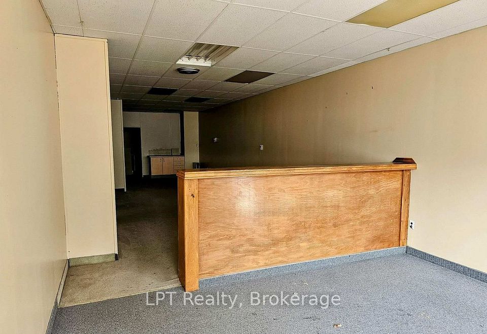 74 Simcoe Street S 101, Oshawa, ON L1H 4G6 2