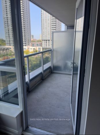151 VIllage Green Square 705, Toronto, ON M1S 0K5 6