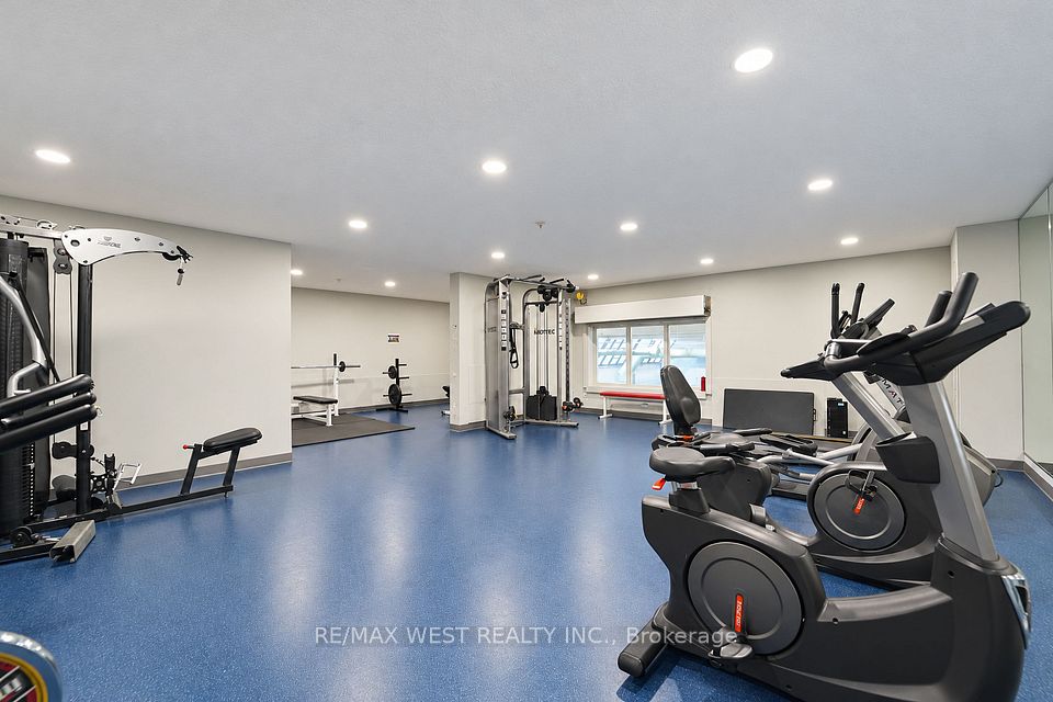 4064 Lawrence Avenue E 221C, Toronto, ON M1E 4V6 11