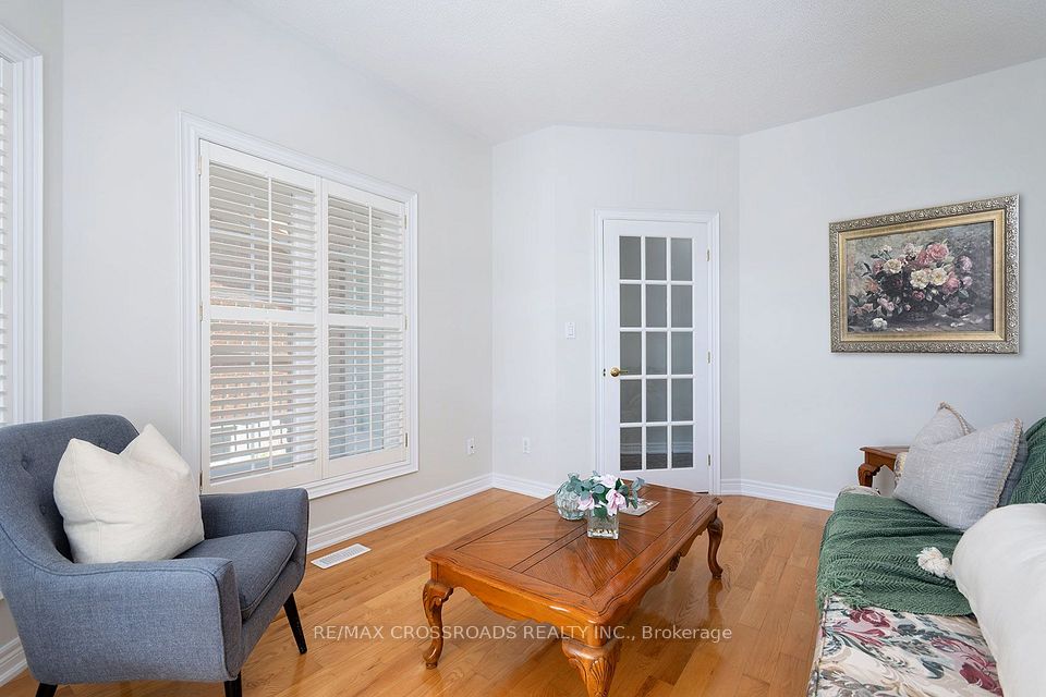 1859 New Street, Pickering, ON L1V 1S7 17