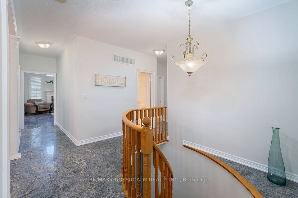 1859 New Street, Pickering, ON L1V 1S7 25