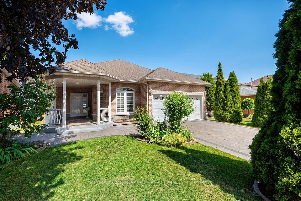 1859 New Street, Pickering, ON L1V 1S7 2